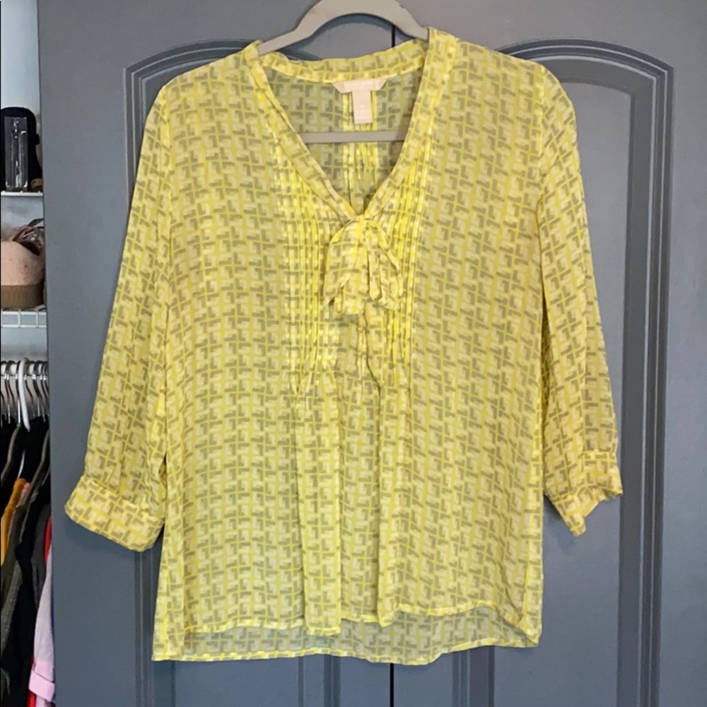 MOVING SALE! Banana Republic Size S women’s blouse
